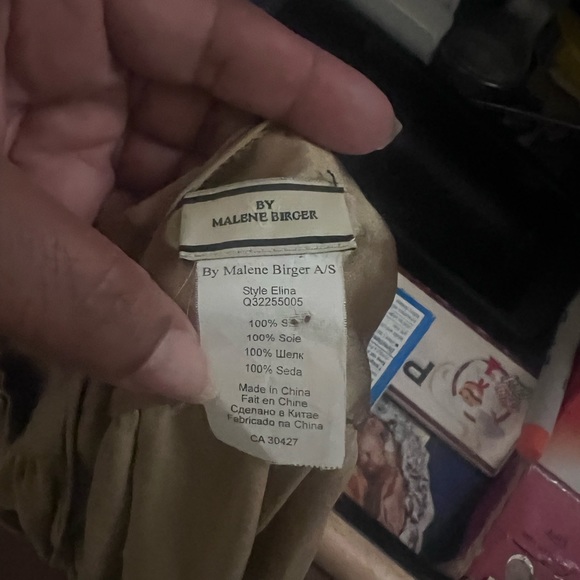 Malen Birger camel/tan ruffled sleeveless silk top - Picture 3 of 4